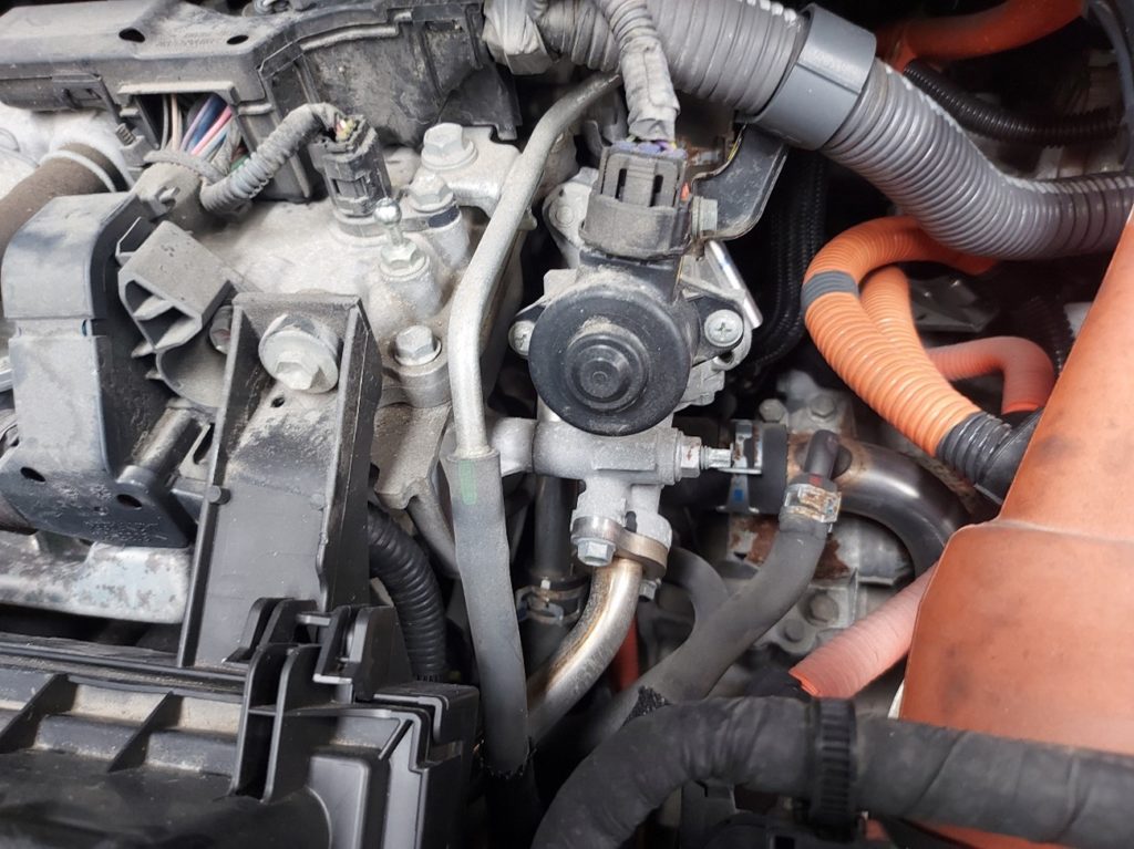 EGR equipada en un motor 1.8 híbrido Toyota Wynn’s EGR equipada en un motor 1.8 hibrido Toyota Wynn's